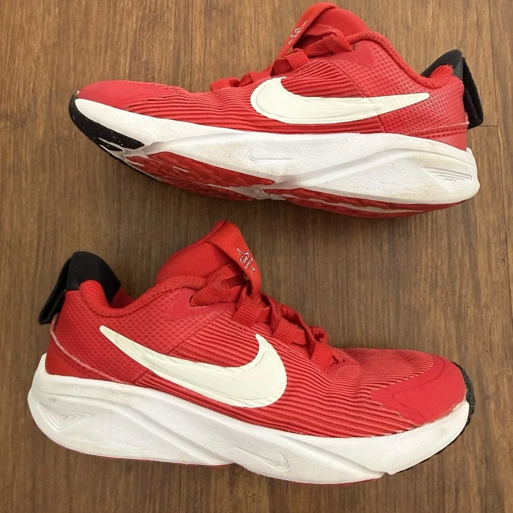 Nike Star Runner 4 Sneakers Youth 11.5 C Red White Shoes Boys Kids Hook Loop